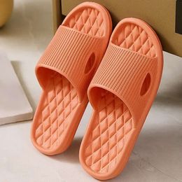 Sandales ABCD3 Chaussures intérieures Femmes d'été Solide Platform de salle de bain sans glissement HO 102