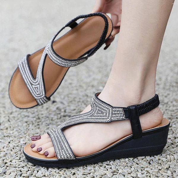 Sandales Acupresure pour femmes femmes Summer Bohemian Style Rhingestone plage de grande taille de chaussures de pente de taille
