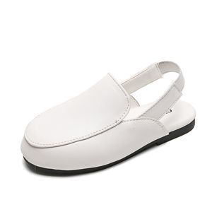 Sandalen Aankomst Kids Slippers Witte lente zomer Gold Kwaliteit leer voor jongens Girls Handgemaakte rubber zool maat 2135 230424