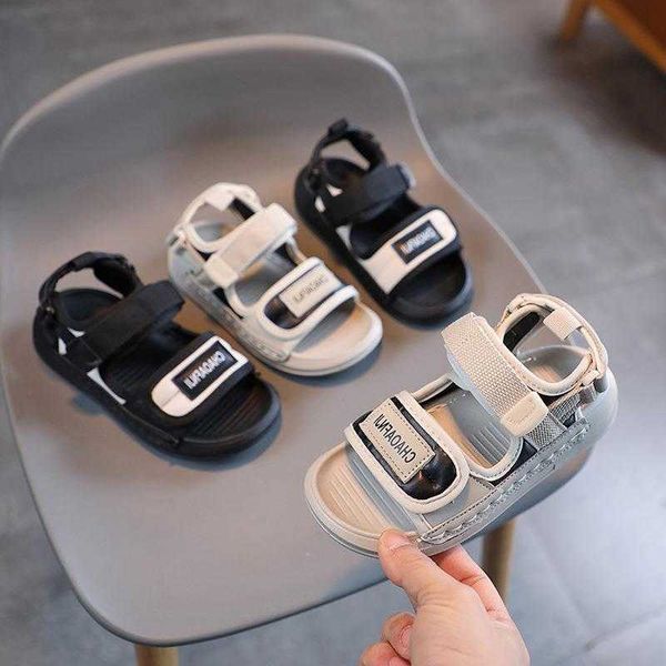 Sandales bébé pour garçons âgés de 1 à 5 ans 2023 Été Nouvelle fille chaussures de plage 2 enfants et jeunes enfants et jeunes enfants H240510