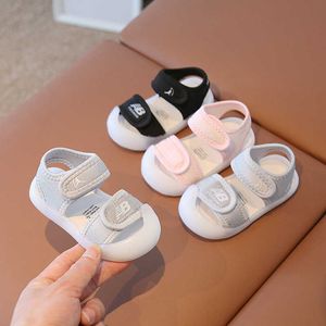 Sandals Baby Girl Solid 2023 Chaussures garçons printemps / été de 0 à 2 ans