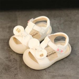 Sandalias de verano para niñas pequeñas, suela blanda, antideslizantes, con lazo, para niños, anticolisión, para la playa, para niños pequeños