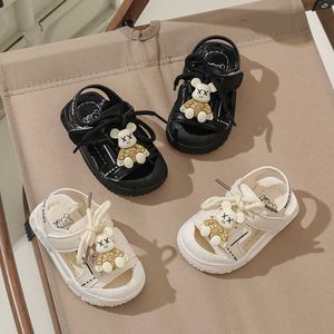 Sandalen baby zachte zool zomer nieuwe schattige wandelschoenen baotou anti kick cartoon strand prijs h240510