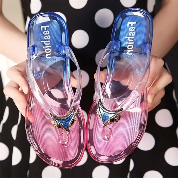 Sandals Beach Summer Transparent 871 Slippers Jelly Crystal Flip Flops Portez des chaussures plates Femmes à l'extérieur Plus de Chaussure Femme 220815 B 18 D F968