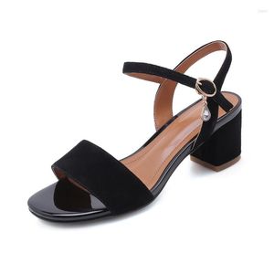 Sandales grande taille 9 10 11 12 talons hauts femmes chaussures femme été dames un mot avec épaisseur et boucles