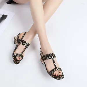 Sandalias Tamaño grande Tacones altos Zapatos de mujer Mujer Verano Damas de punta abierta Cingulate Pequeña cabeza redonda gruesa con