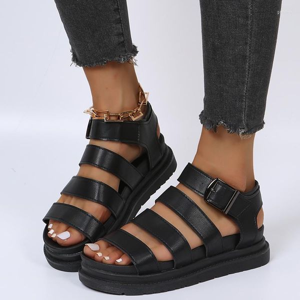 Sandales noires ouverts ouverts calices plates chaussures femme femme Summer plage sexy femme plus taille pu cuir sandalias mujer sapato féminino