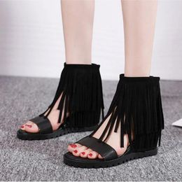 Sandales Noir Gland Femme Chaussures Gladiateur Plat Haut-haut Designer Fille Zapatos De Mujer Femmes Chaussure De Mode