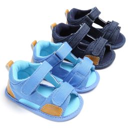 Sandales nées garçons et filles bébé chaussures toile classique semelles souples premières chaussures de marche sandales respirantes été chaussures de plage décontractées 230425