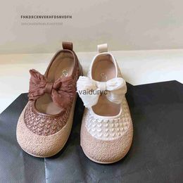 Sandales Bowtie Chaussures pour enfants Summer 2024 Girls Cookie Mesh Breathable Princess Single Little Girl H240411