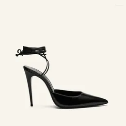 Sandales de marque avec sangle enveloppée et pointue, sexy, 33-45, mode européenne et américaine, chaussures pour femmes, Banquet, talons hauts noirs, 2024
