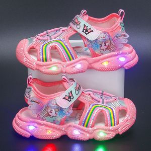 Sandalias de dibujos animados LED Light Up Sandals Princess Girls Shoes Fashion Light Sandalias para niños Zapato de verano Niño Niña LED Luminous Light Sandals 230718