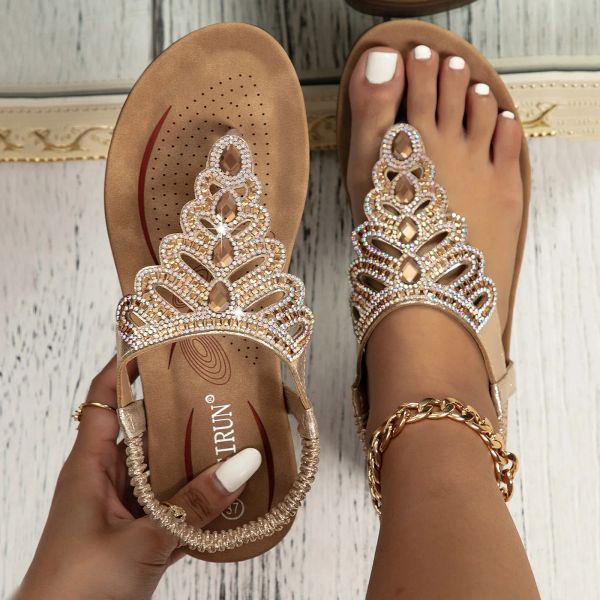 Sandales Casual Bohemian Beach Chaussures Crystal Ringestone Decor Sacallop Trim Stong Sandals Robe de mode Sandales Femme Femme Chaussures