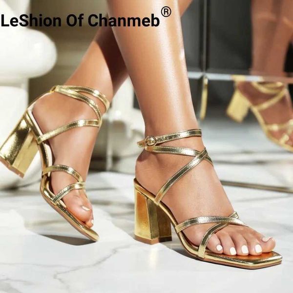 Sandales Chanmeb Gold Narrow Band Gladiator Femmes Épais Talons Hauts Croix Boucle Chaussures Argent Cheville Wrap H240328