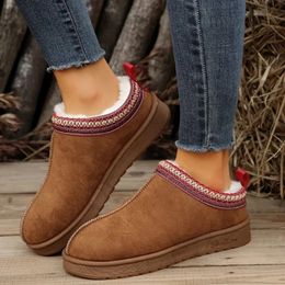 Sandales Chelsea Cheville Bottes de neige Hiver 2023 Marque Fourrure Courte Peluche Chaud Appartements Pantoufles Plate-forme Chaussures Tongs Botas 231206