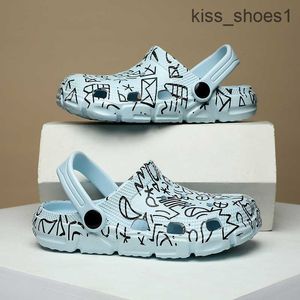 Sandales enfants dessins animés mignons enfants Mules sabots été Croc jardin plage pantoufles sandales grotte trou bébé chaussures pour garçons filles tongs 230628