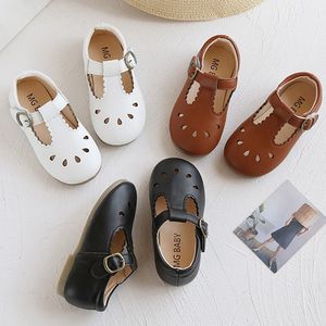 Sandalen Kinderleren schoenen voor jongens Girls Kinderen Soft Bottom Pu Hollow Baby Toddler Buiten Sneakers CSH1250 230530