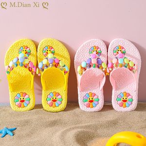 Sandalen kinderen sandaal 2 6 jaar vrouwelijke zomer mode babymeisjes niet -slip indoor slippers schattige huisschoenen kinderen S 230505