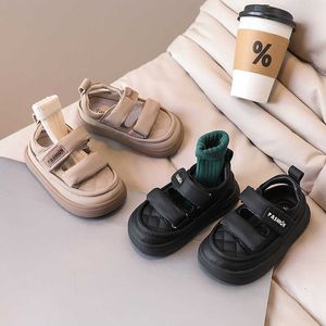 Sandalen Kinderen Sandals Girl's Fashion Rhombic Lattice Sandals Boy's Toe Protection Non-Slip Casual Shoes Maat 22-33 AA230518