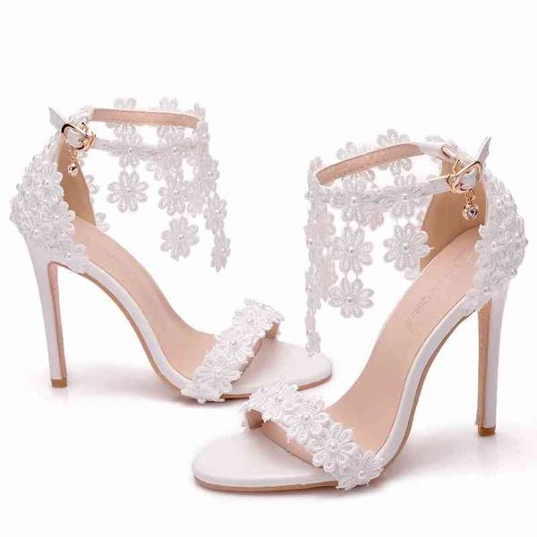 Sandales Cristal Femmes Cheville Sandales Talons Hauts Chaussures De Mariage Élégant Blanc Dentelle Fleurs Perles Et Glands 220419