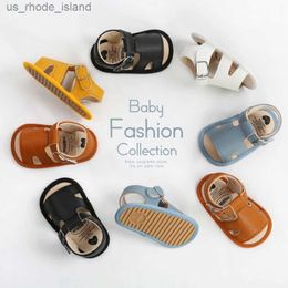 Sandalen schattige zomer 1-jarige baby pu ademende zachte zool sandalen geschikt voor jonge kinderen 0-18 ml240429