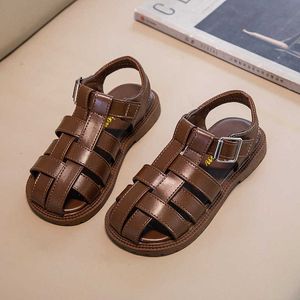 Sandalen Cuzullaa Nieuwe kinderen Zomerschoenen voor meisjes Romeinse stijl Sandalen jongens zachte zool teen beschermde sandalen kinderen peuters strandschoenen aa230518