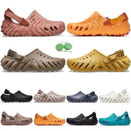 Sandales Designer Hommes Femmes Diapositives pied mocassins Pantoufles chaussures à plateforme à enfiler Hommes Femmes Chaussures de Plage Extérieur Intérieur 36-45