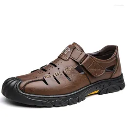 Sandals Designer's Cremperred Men's's's Fashion Warm-Resistant Outdoor Walking Baotou Plateforme Man Shoes