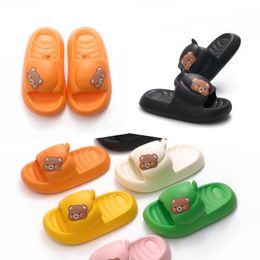 Sandals Designer Slippers Slides Plator Croos Croos Slide Fashion Blanc Rose Place Cross-Tie Casqueur Loafer Sliders Sl 85 RS