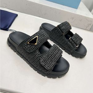 Sandalen Designer Woman Crochet Glaides Zwart platform Wedges Straw Flatform Slipper Summer Flat Comfort Mule Beach Pool Two Banden Prad