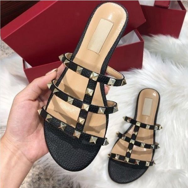 Sandalias Diseñador Mujer Zapatillas Rievts Zapatos Fondo plano Verano Marca de lujo Cuero genuino Peep Toes Desnudo Negro Oro Mate Sexy Playa Zapatos casuales Tamaño 35-44