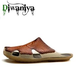 Sandales Diwaniya Générales en cuir authentiques pour hommes Summer Sale Hot Slides Sandals masculins plage extérieurs Chaussures Fliplops Hombres Sandalia