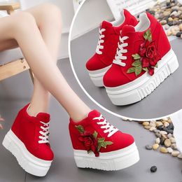 Sandales brodées fleurs toile baskets automne femmes haute Wedge Sneaker mode blanc noir rouge plate-forme femme sport chaussures décontractées 230718