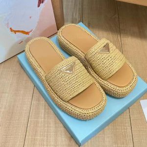 Sandales Famous Designer Femmes Crochet Flatform Slides Platform Sandal Plateforme talons Slider Chunky Treen Sliders Sandles Summer Flip Flops Slippers Chaussures