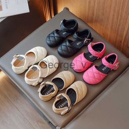 Sandalen Mode Meisjes Sandalen Naaien Cover Teen Vier Kleuren Zomer Kinderen Sliders Zacht Pu Leer Trendy 2236 Hookloop Kids Flats J230703