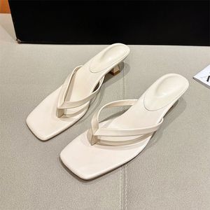 Sandalen mode hakken vrouwen hoge slippers schoenen gai flip flops zomer platte sneakers drievoudige witte zwart groen bruine kleur10 477