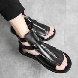 Sandalias de cuero de moda para hombre 2023 zapatos de verano de alta calidad para la playa al aire libre mocasines informales romanos de diseñador