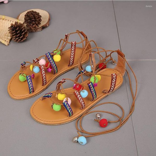 Sandales mode femmes plat croix sangle string Sandalias dames bout ouvert pantoufle bohême chaussures de plage