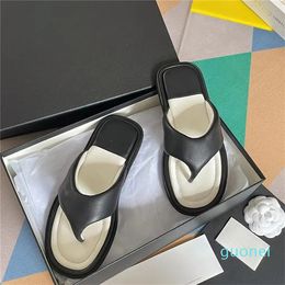 Sandales tongs été plate-forme pantoufles femmes chaussures de plage de vacances plates pour sandales Rome