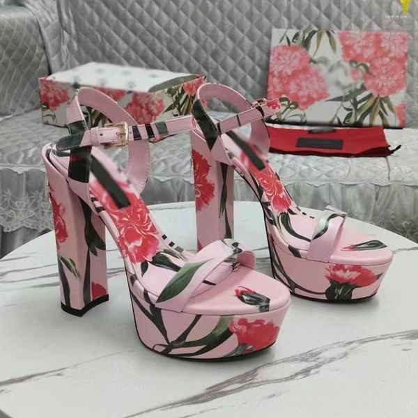 Sandalias Estampado de flores Plataforma de impresión 3D Tacón de bloque Mujer Verano 2023 Hebilla bohemia Punta abierta Zapatos de tacón alto para mujer 14Cm