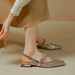 Sandalen Franse stijl Crystal Sparkling Bling Women Slippers Square Toe Sandals AllMatch 2023 Zomer Nieuwe Fashion Riemschoenen
