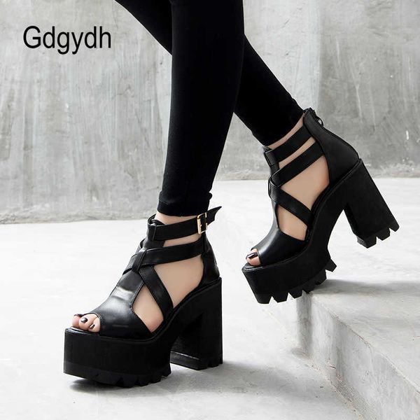 Sandales Gdgydh mode Cool filles semelle épaisse sandales gladiateur plate-forme talons Peep orteil noir grosses sandales femmes été rue rétro Z0306