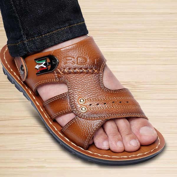Sandales en cuir véritable hommes sandales hommes chaussures d'été sandales décontractées en plein air chaussures de plage en peau de vache deux utilisations sandales pour hommes pantoufles 230519