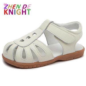 Sandalen echte lederen zachte zool meisjes platte sandalen gesloten teen kinderen meisjes zomerschoenen mode casual stunderen strandschoenen z0225