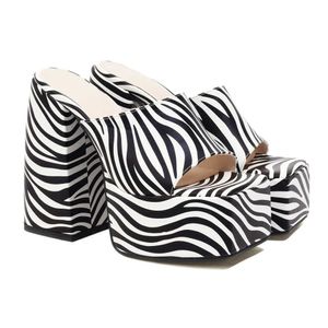 Sandalen Gigifox Zebra Print 2022 Mode slip op muilezels dikke platform blok High Heels zomer comfortabele walk held damesschoenen sandalen t230103