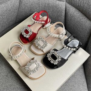 Sandals Girl S Crystal Beading Elegante patentleer kinderen Sliders openen teen lage hiel vaste kleur 26 36 Kinderen zomerschoenen 230505