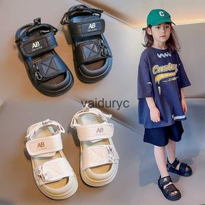 Sandals Girls Baotou 2024 Summer New Childrens Chaussures Middle and Big Boys Beach H240411