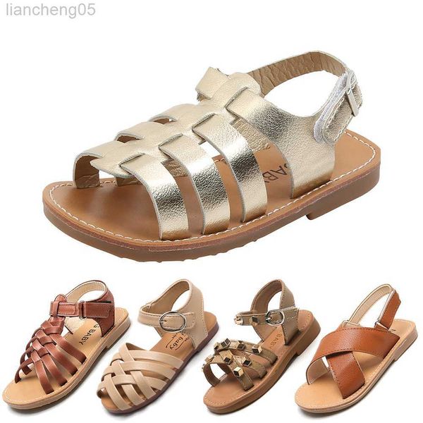 Sandalias Niñas Gladiador Sandalias Zapatos para niños 2022 Zapatos de playa de verano Tejido brillante Princesa Suave Zapato casual Niños Sandalias romanas Pie W0327