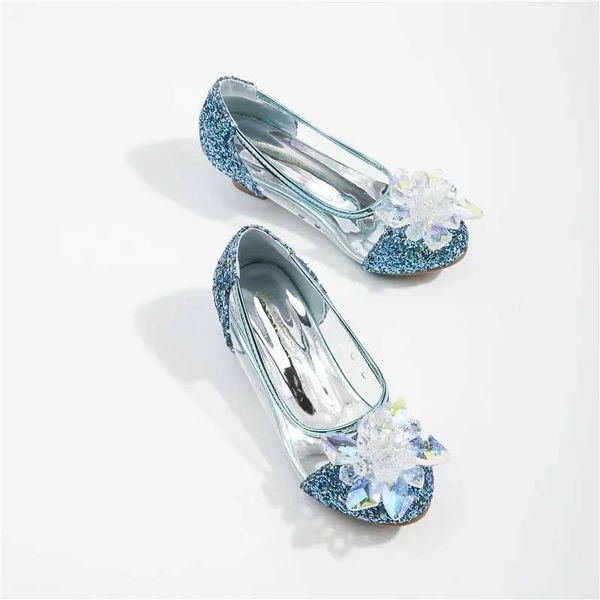 Sandals filles chaussures princesse printemps nouveaux enfants show high talon chaussure belle fille transparent cristal kids h240504