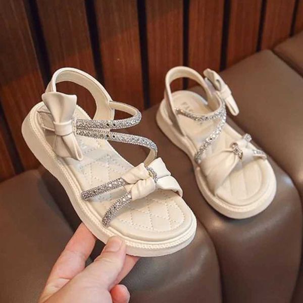 Sandals Girls Rignestone Bowknot 2024 Summer New Sweet Princess Chores For Kids Fashion Beach Sandalias H240504